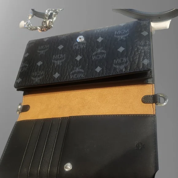 🚫SOLD🚫🆕️MCM Visetos Wallet Crossbody Bag - Picture 11 of 16